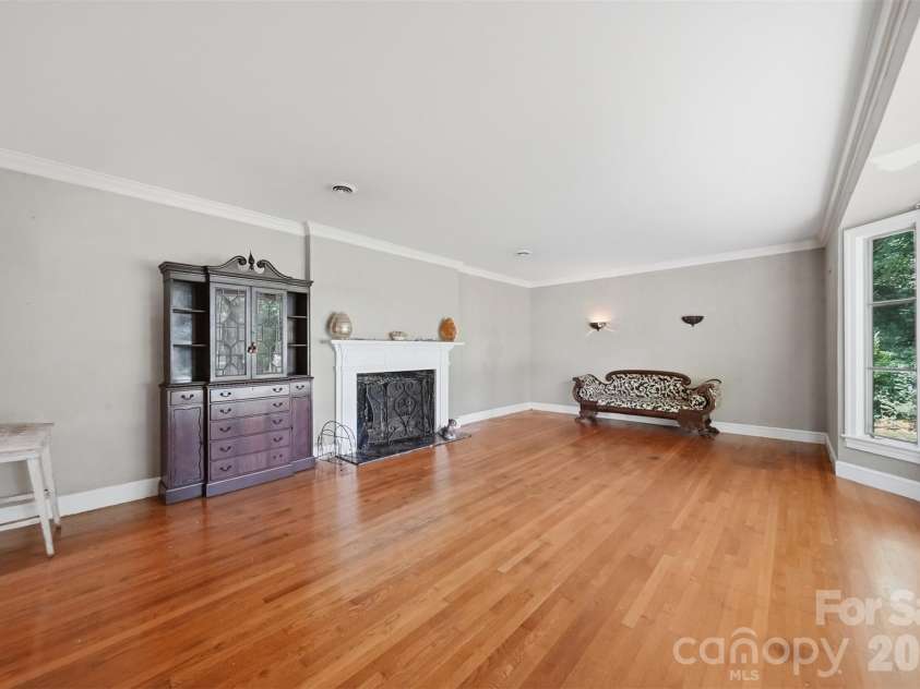 826 College Avenue, Newton, NC 28658.  MLS# CAR4394019, YatesRealty ID 31022. 