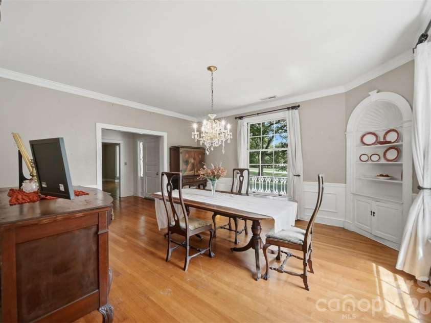 826 College Avenue, Newton, NC 28658.  MLS# CAR4394019, YatesRealty ID 31022. 