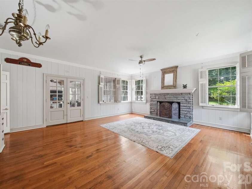 826 College Avenue, Newton, NC 28658.  MLS# CAR4394019, YatesRealty ID 31022. 