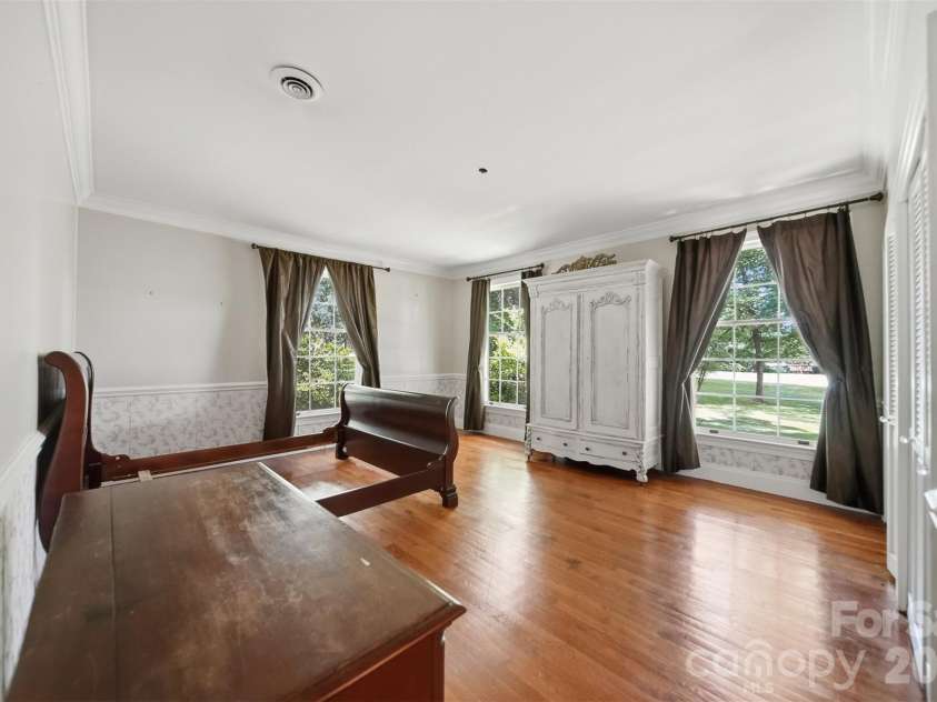 826 College Avenue, Newton, NC 28658.  MLS# CAR4394019, YatesRealty ID 31022. 