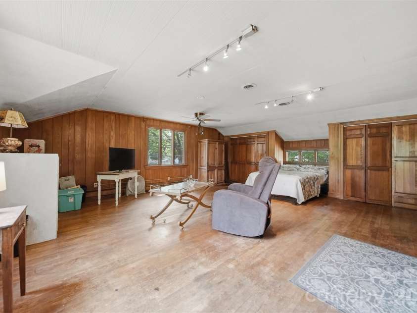 826 College Avenue, Newton, NC 28658.  MLS# CAR4394019, YatesRealty ID 31022. 