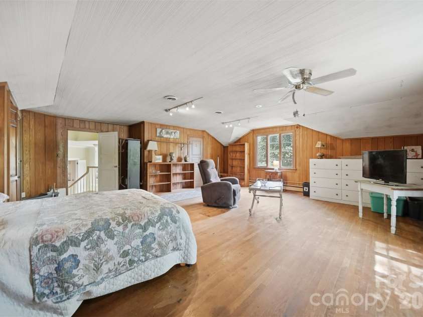 826 College Avenue, Newton, NC 28658.  MLS# CAR4394019, YatesRealty ID 31022. 