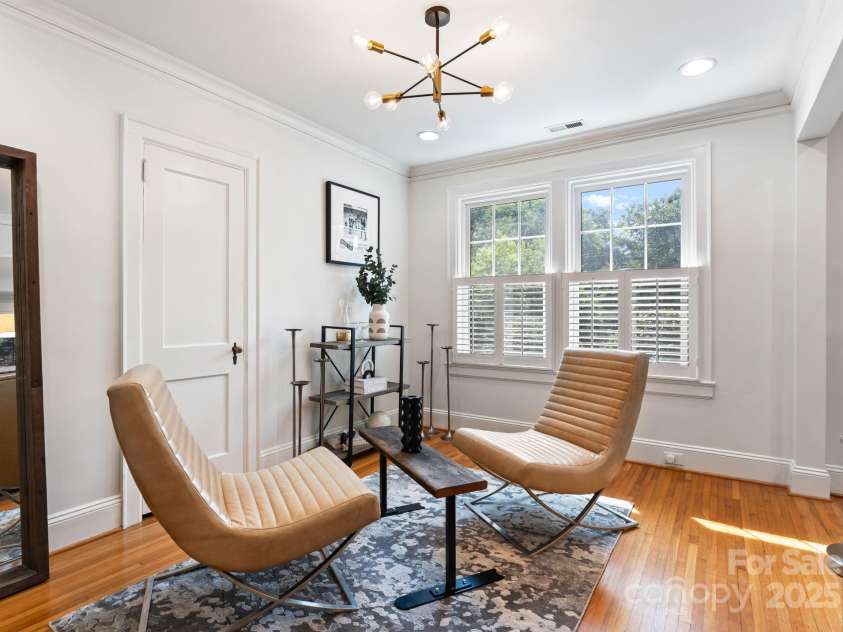 2100 Chesterfield Avenue, Charlotte, NC 28205.  MLS# CAR4269486, YatesRealty ID 31023. 