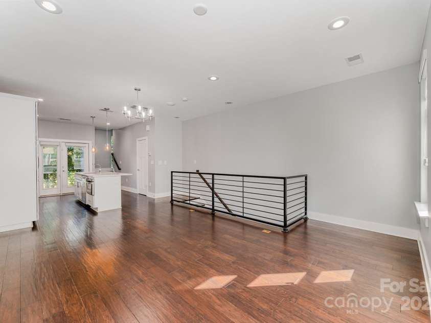 3643 Vallette Court, Charlotte, NC 28203.  MLS# CAR4274970, YatesRealty ID 31024. 