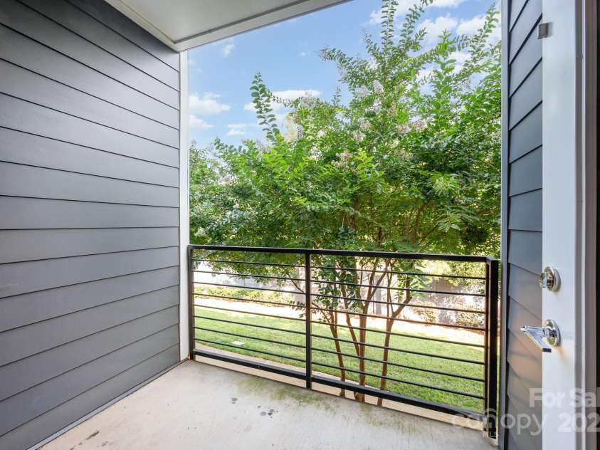 3643 Vallette Court, Charlotte, NC 28203.  MLS# CAR4274970, YatesRealty ID 31024. 