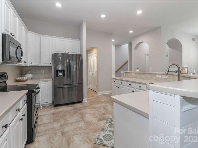 15630 Sagefield Drive, Huntersville, NC 28078.  MLS# CAR4279770, YatesRealty ID 31025. Open and bright spaces designed for everyday living.