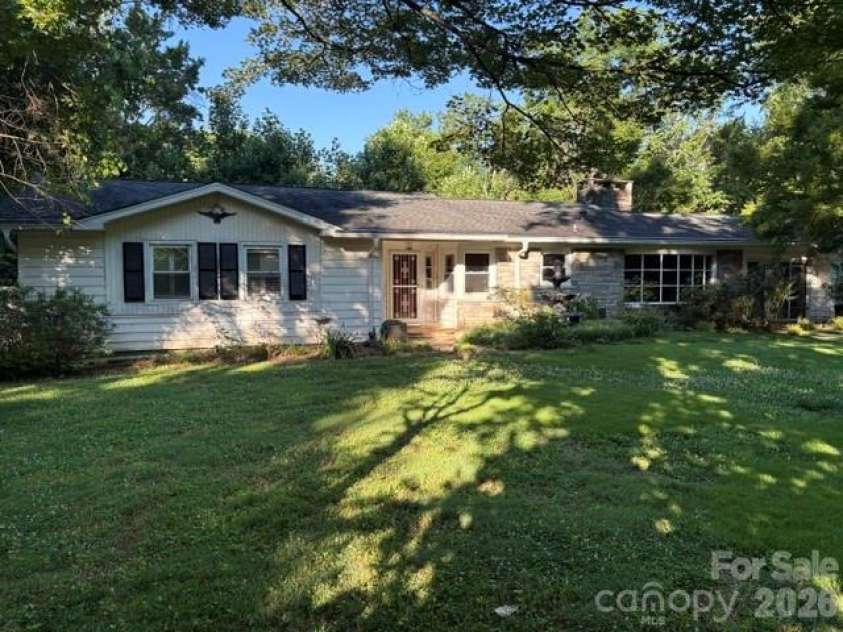 255 Glengarnock Road, Tryon, NC 28782.  MLS# CAR4392820, YatesRealty ID 31025. 