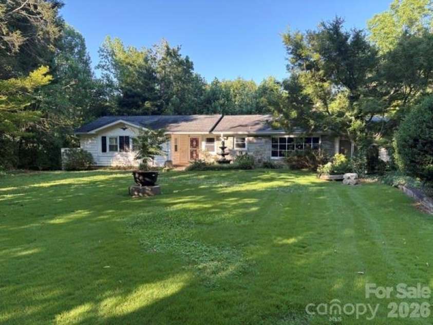 255 Glengarnock Road, Tryon, NC 28782.  MLS# CAR4392820, YatesRealty ID 31025. 
