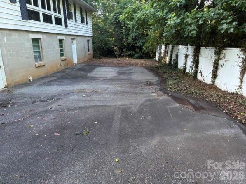 255 Glengarnock Road, Tryon, NC 28782.  MLS# CAR4392820, YatesRealty ID 31025. 
