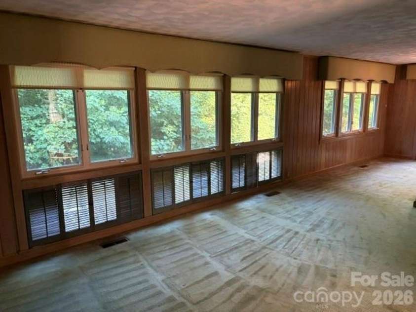 255 Glengarnock Road, Tryon, NC 28782.  MLS# CAR4392820, YatesRealty ID 31025. 
