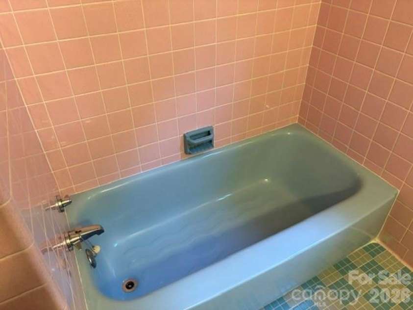 255 Glengarnock Road, Tryon, NC 28782.  MLS# CAR4392820, YatesRealty ID 31025. 