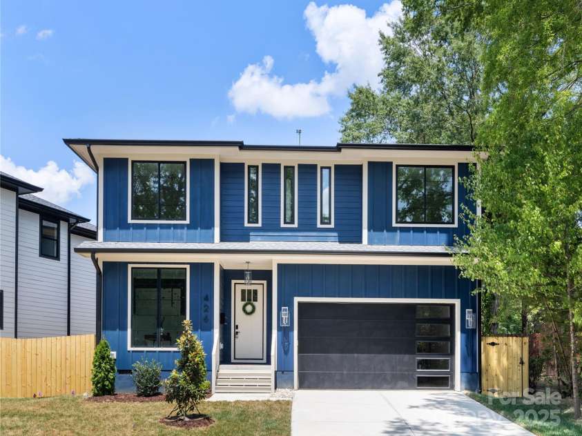 426 Cama Street, Charlotte, NC 28217.  MLS# CAR4282816, YatesRealty ID 31026. 