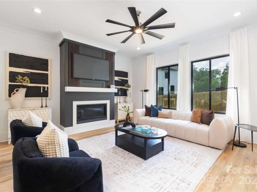 426 Cama Street, Charlotte, NC 28217.  MLS# CAR4282816, YatesRealty ID 31026. 