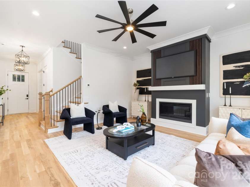 426 Cama Street, Charlotte, NC 28217.  MLS# CAR4282816, YatesRealty ID 31026. 