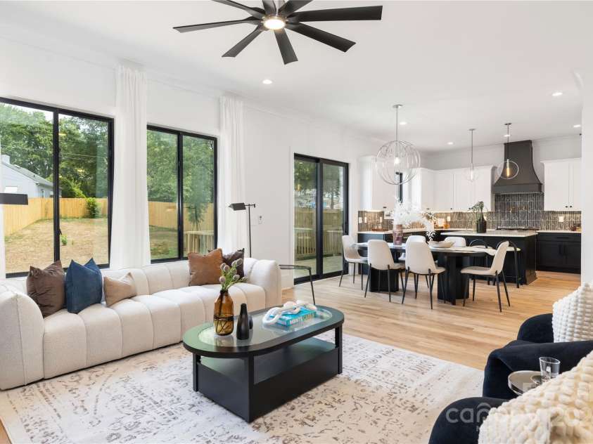 426 Cama Street, Charlotte, NC 28217.  MLS# CAR4282816, YatesRealty ID 31026. 