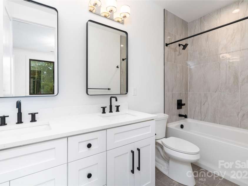 426 Cama Street, Charlotte, NC 28217.  MLS# CAR4282816, YatesRealty ID 31026. 
