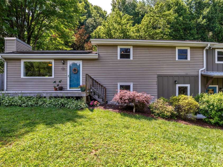 1574 Cashiers Valley Road, Brevard, NC 28712.  MLS# CAR4394169, YatesRealty ID 31027. 