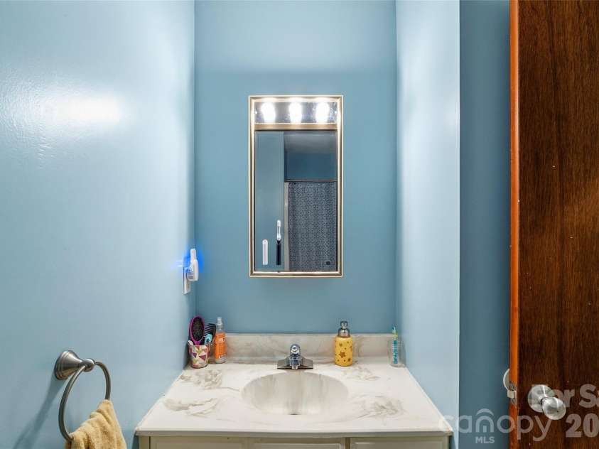 1574 Cashiers Valley Road, Brevard, NC 28712.  MLS# CAR4394169, YatesRealty ID 31027. 