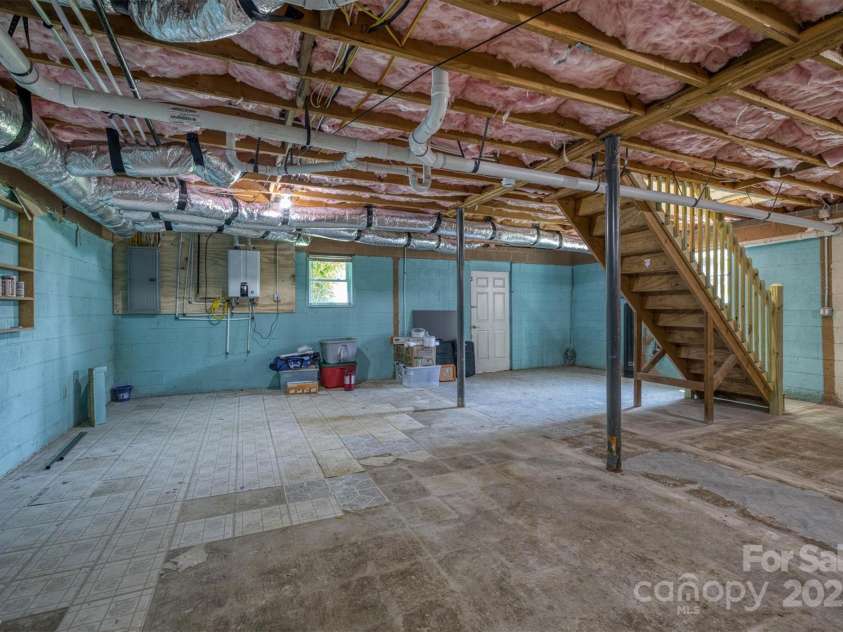 214 Howard Street, Morganton, NC 28655.  MLS# CAR4284499, YatesRealty ID 31028. 