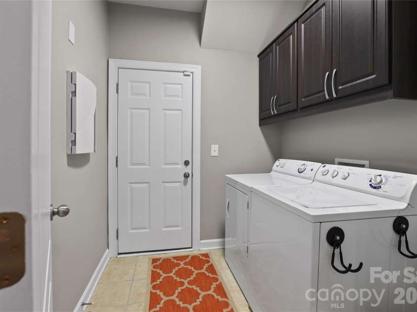 2412 Hamlet Court, Matthews, NC 28105.  MLS# CAR4394300, YatesRealty ID 31028. Laundry Room