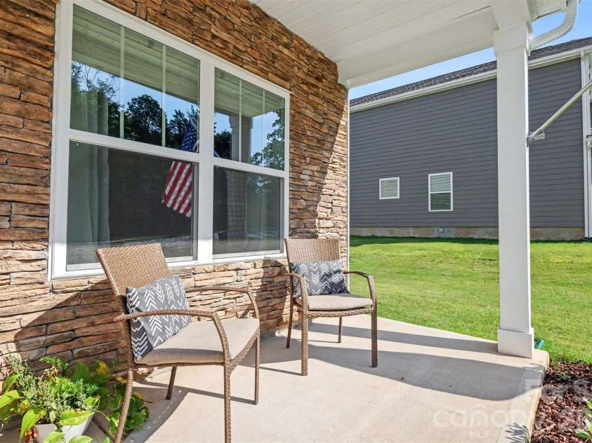 151 Rustling Waters Drive, Mooresville, NC 28117.  MLS# CAR4392530, YatesRealty ID 31029. 