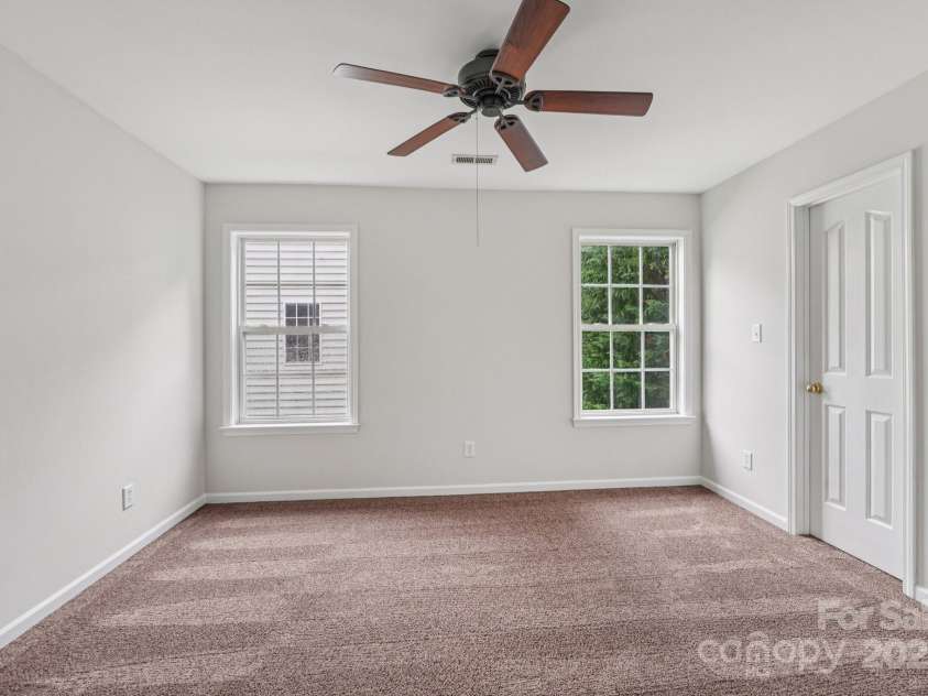15123 Rothesay Drive, Charlotte, NC 28277.  MLS# CAR4287245, YatesRealty ID 31029. 