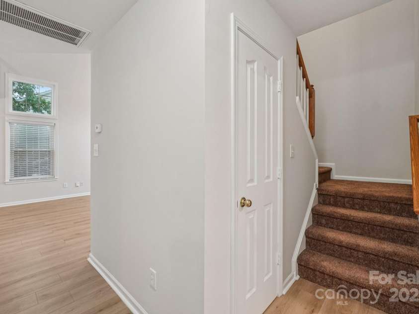 15123 Rothesay Drive, Charlotte, NC 28277.  MLS# CAR4287245, YatesRealty ID 31029. 