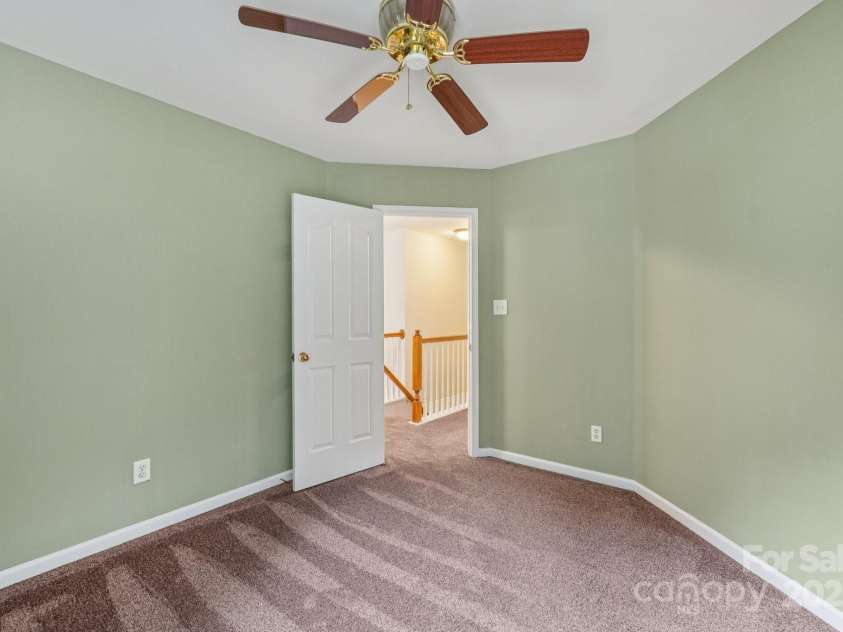 15123 Rothesay Drive, Charlotte, NC 28277.  MLS# CAR4287245, YatesRealty ID 31029. 