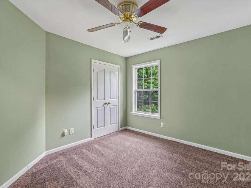 15123 Rothesay Drive, Charlotte, NC 28277.  MLS# CAR4287245, YatesRealty ID 31029. 