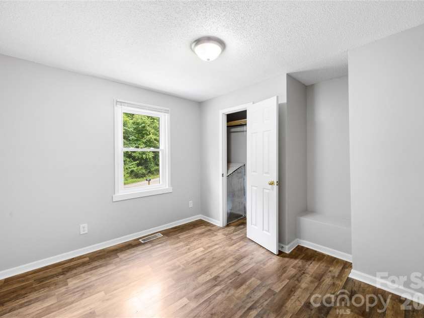 2615 Maggie Lane, Rock Hill, SC 29730.  MLS# CAR4394505, YatesRealty ID 31030. 