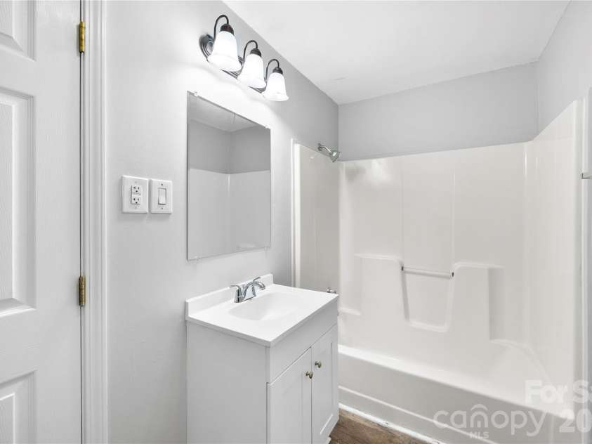 2615 Maggie Lane, Rock Hill, SC 29730.  MLS# CAR4394505, YatesRealty ID 31030. 