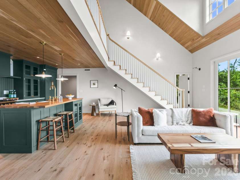 41 Windy Ridge Trail, Asheville, NC 28804.  MLS# CAR4387701, YatesRealty ID 31031. 