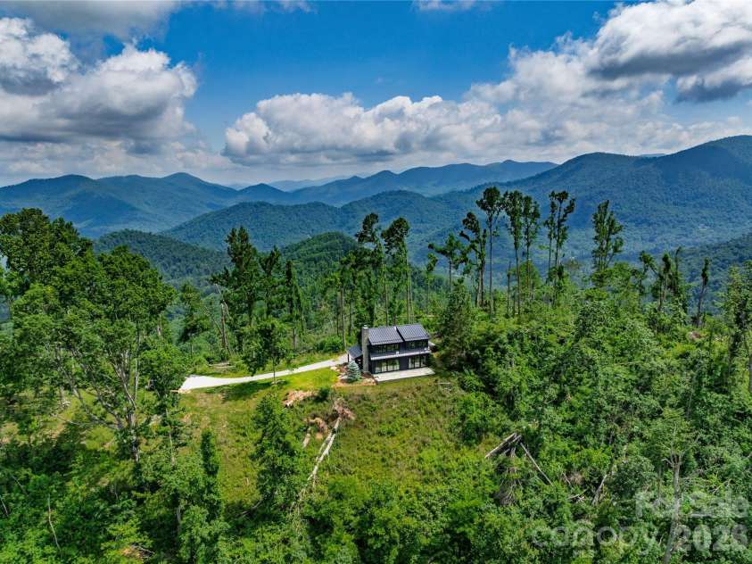 41 Windy Ridge Trail, Asheville, NC 28804.  MLS# CAR4387701, YatesRealty ID 31031. 
