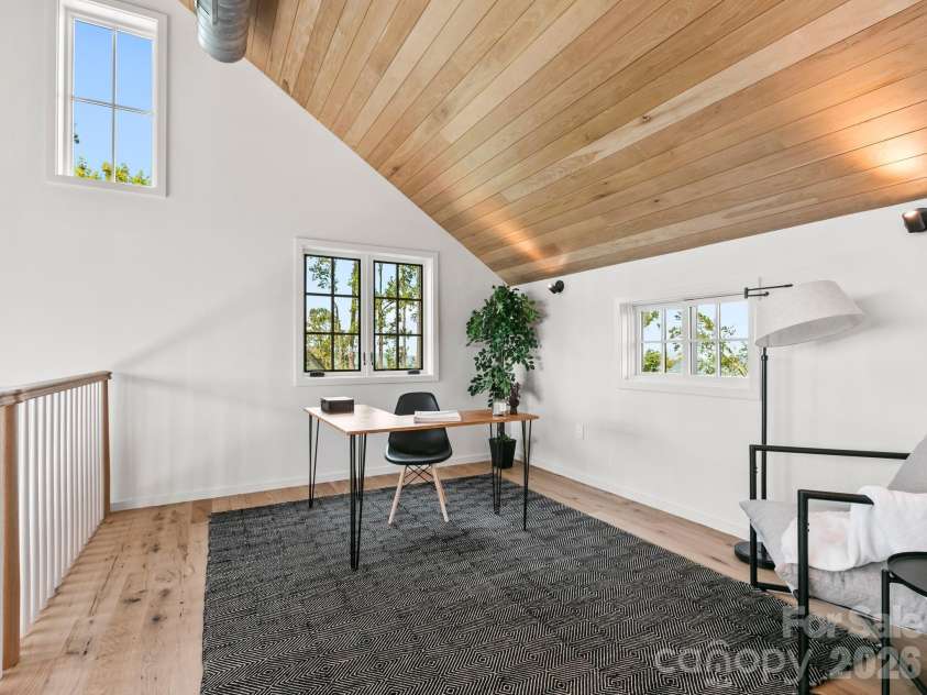 41 Windy Ridge Trail, Asheville, NC 28804.  MLS# CAR4387701, YatesRealty ID 31031. Office Loft