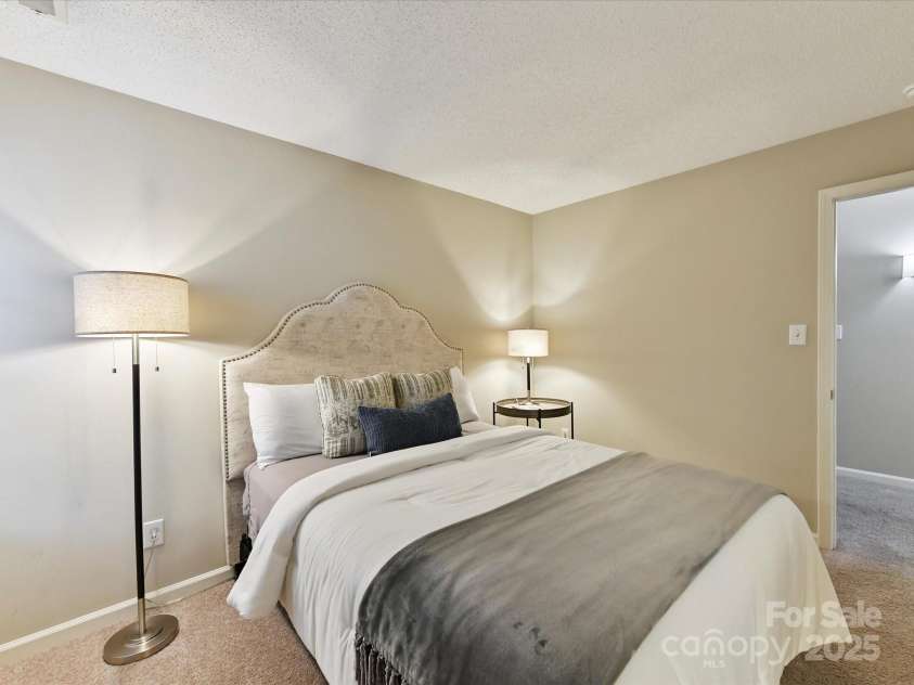 4222 Huntmeadow Drive, Charlotte, NC 28269.  MLS# CAR4282648, YatesRealty ID 31031. Bedroom 3