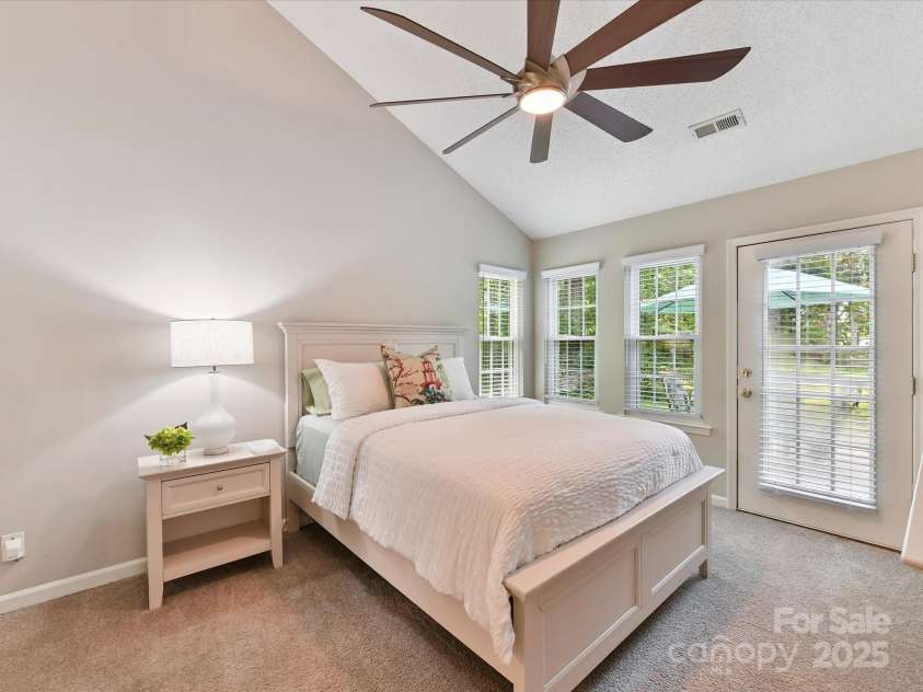 4222 Huntmeadow Drive, Charlotte, NC 28269.  MLS# CAR4282648, YatesRealty ID 31031. Primary Bedroom Suite