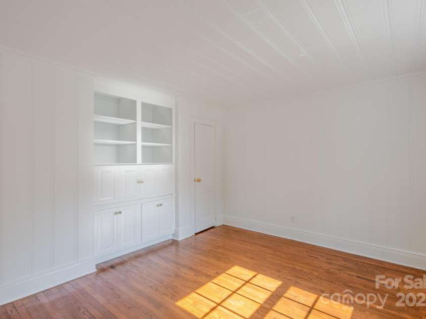 256 Oakhurst Road, Statesville, NC 28677.  MLS# CAR4284992, YatesRealty ID 31032. 