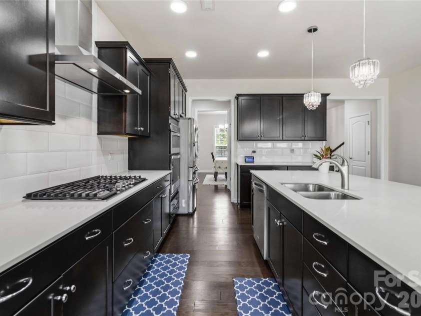 5035 HAVENCREST Drive, Fort Mill, SC 29715.  MLS# CAR4389378, YatesRealty ID 31032. 