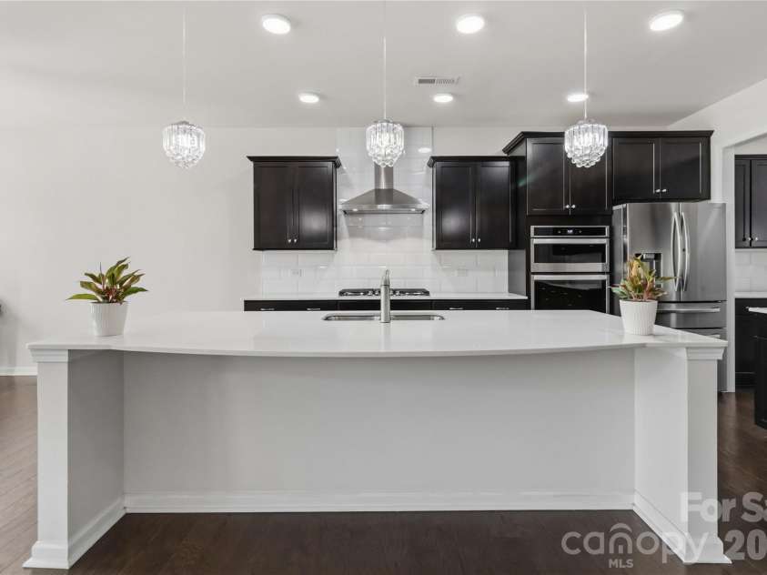 5035 HAVENCREST Drive, Fort Mill, SC 29715.  MLS# CAR4389378, YatesRealty ID 31032. 