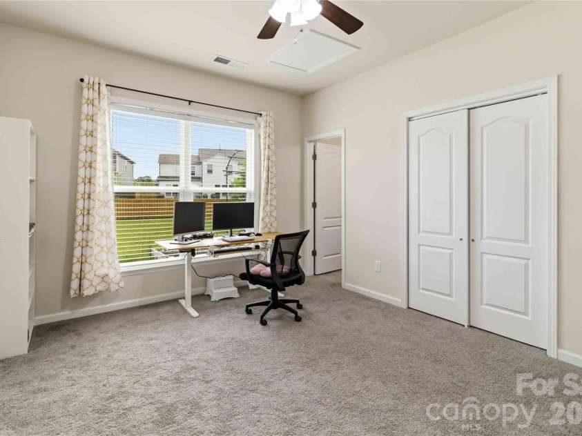 5035 HAVENCREST Drive, Fort Mill, SC 29715.  MLS# CAR4389378, YatesRealty ID 31032. 