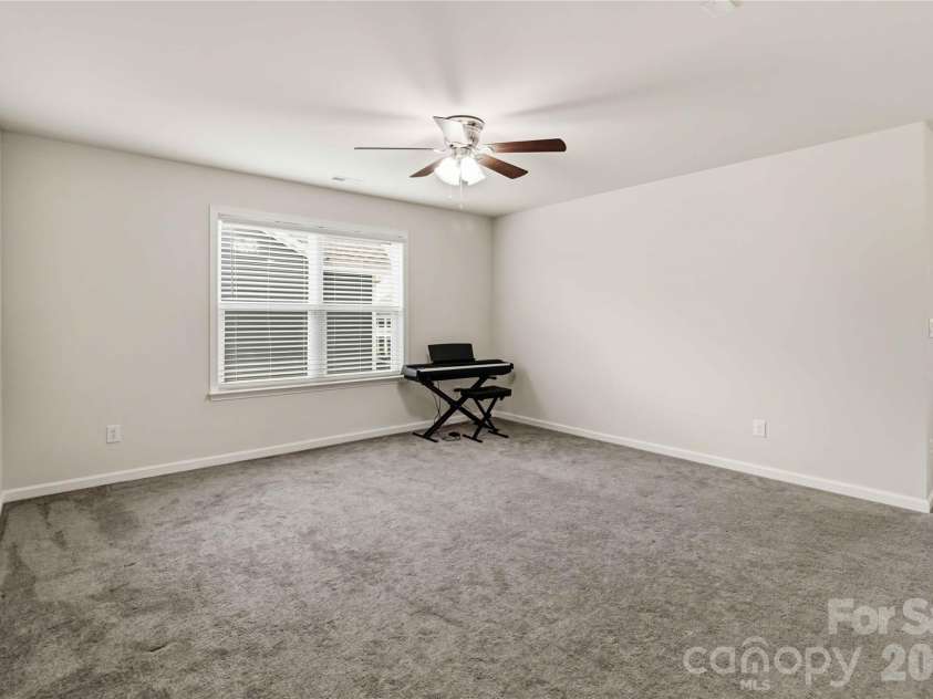 5035 HAVENCREST Drive, Fort Mill, SC 29715.  MLS# CAR4389378, YatesRealty ID 31032. 