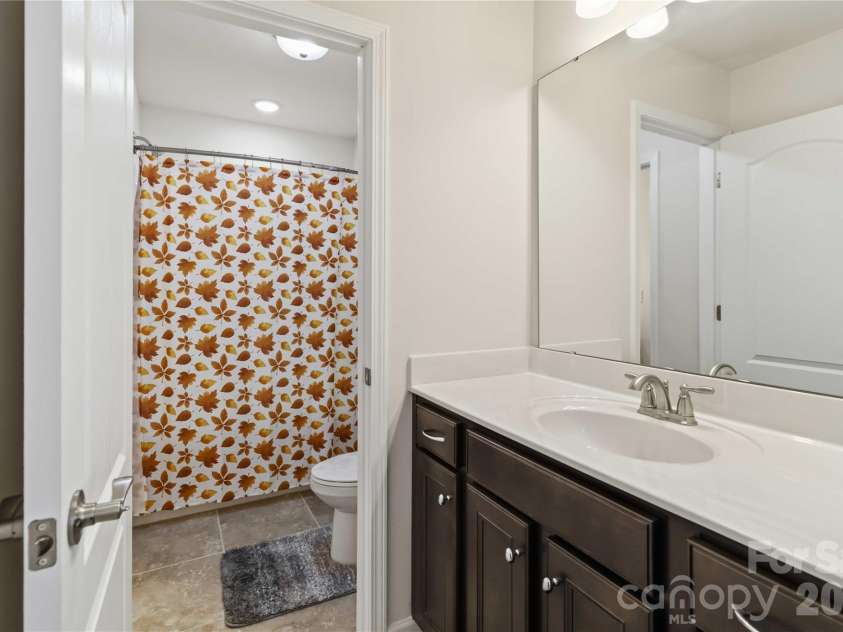 5035 HAVENCREST Drive, Fort Mill, SC 29715.  MLS# CAR4389378, YatesRealty ID 31032. 