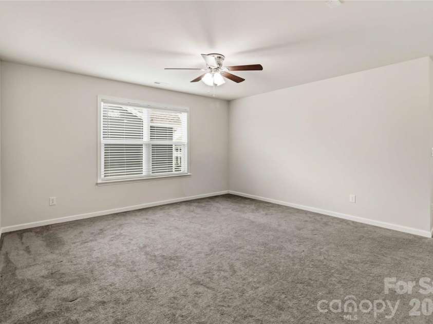5035 HAVENCREST Drive, Fort Mill, SC 29715.  MLS# CAR4389378, YatesRealty ID 31032. 
