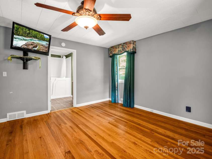 430 Mag Sluder Road, Alexander, NC 28701.  MLS# CAR4286393, YatesRealty ID 31033. 