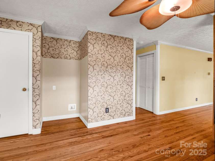 430 Mag Sluder Road, Alexander, NC 28701.  MLS# CAR4286393, YatesRealty ID 31033. Two Pantries/Walk-in and Closet