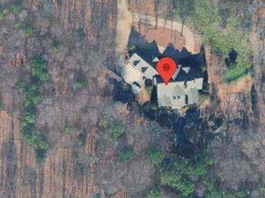 9208 Flying Eagle Lane, Charlotte, NC 28278.  MLS# CAR4397874, YatesRealty ID 31033. Google Maps Image