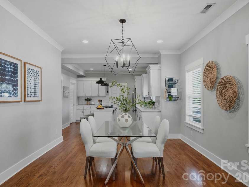 1416 Parkwood Avenue, Charlotte, NC 28205.  MLS# CAR4388760, YatesRealty ID 31035. 