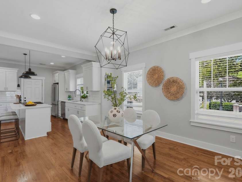 1416 Parkwood Avenue, Charlotte, NC 28205.  MLS# CAR4388760, YatesRealty ID 31035. 