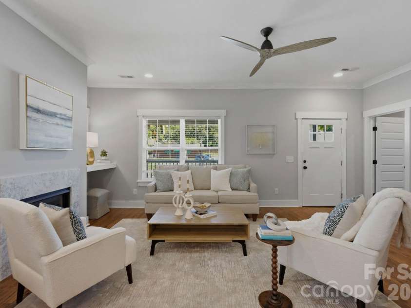 1416 Parkwood Avenue, Charlotte, NC 28205.  MLS# CAR4420784, YatesRealty ID 31035. 