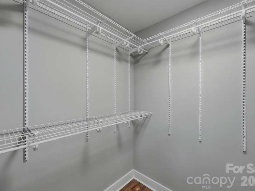 1416 Parkwood Avenue, Charlotte, NC 28205.  MLS# CAR4420784, YatesRealty ID 31035. 